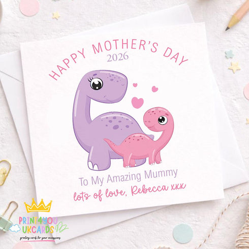 Square greeting card showing the mothers day card for mummy design
